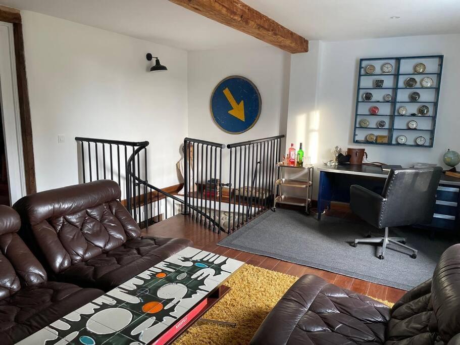 Rue Basse - Village House Overlooking The Pyrenees Montréal 외부 사진